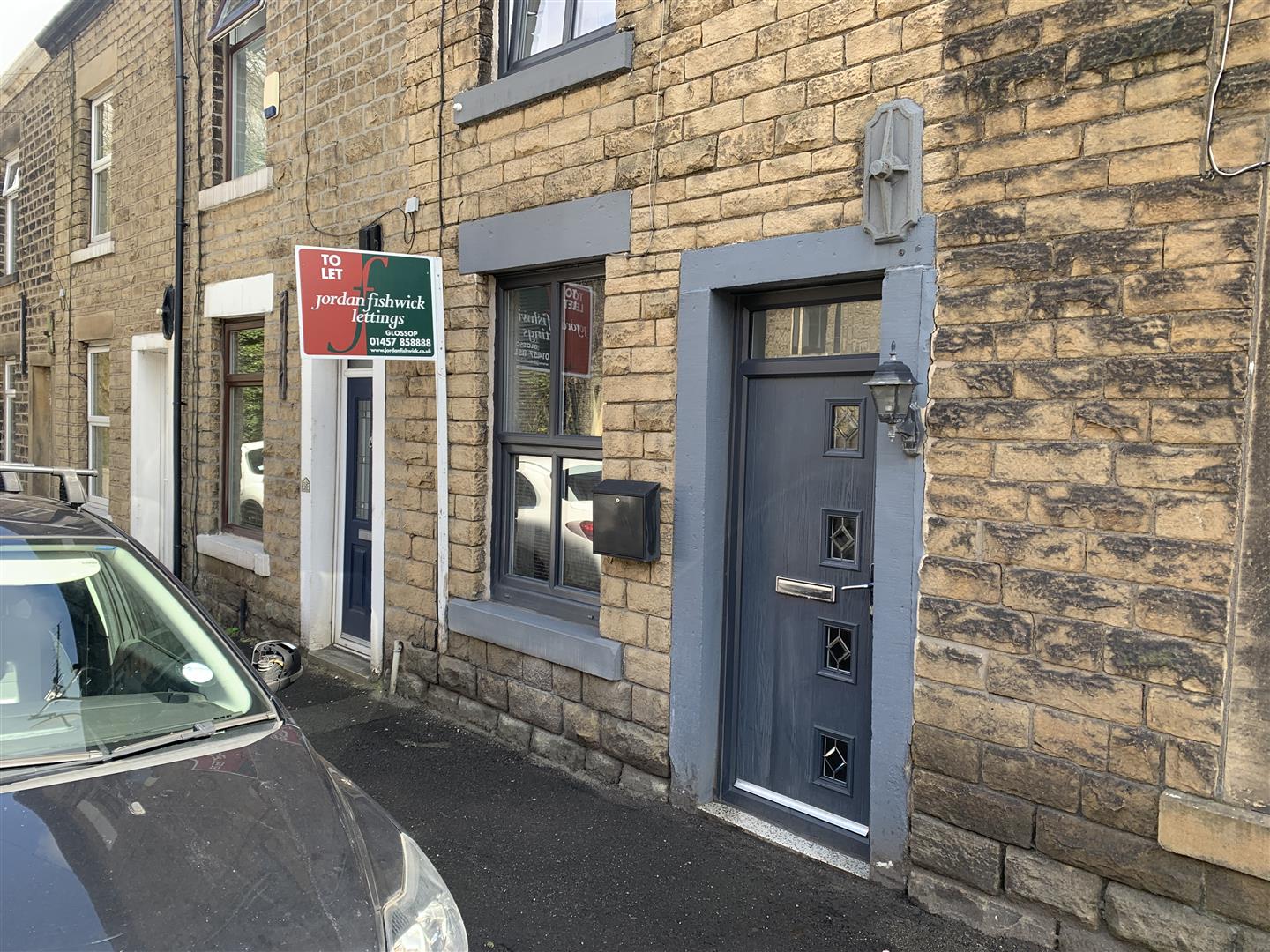 Charlestown, Glossop